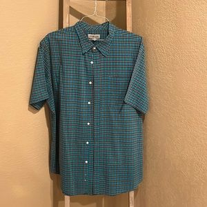 Sun Rivers Men’s Short sleeved, button down shirt!